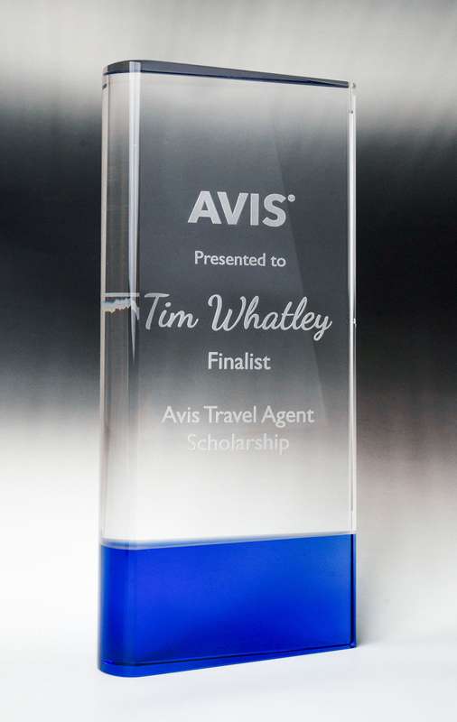 Crystal-Vertical Curved Block with Coloured Plinth